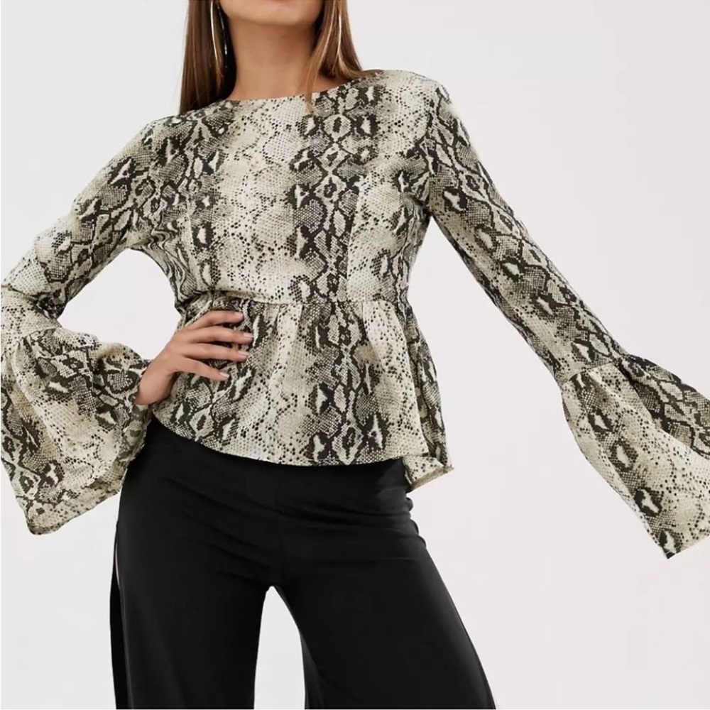 PrettyLittleThing Frill Hem Open Tie Back Snake Print Top Women's 4